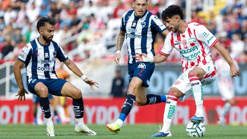 Francisco Méndez brilló en la victoria de Necaxa sobre Monterrey.
