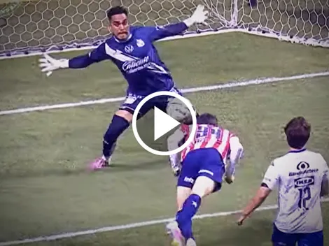 Portero del Puebla evitó gol del Piojo y Hormiga en 5 segundos