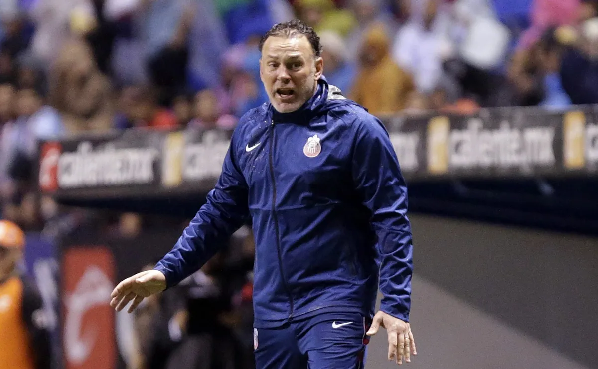 Noticias de Chivas HOY 1 de agosto: Gabriel Milito, Armando González, Hugo Camberos y Javier Hernández