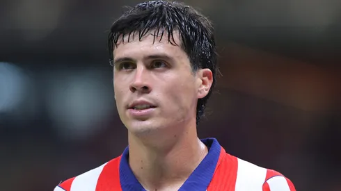 Diego Campillo se queda en Chivas.