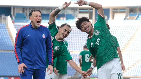 Camberos y Sandoval reportarán con Chivas.