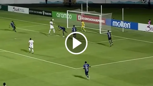 Tepa González anotó golazo en el extranjero.