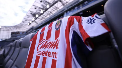Chivas usará por primera vez su jersey blanco contra Santos.