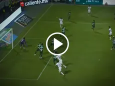 Santi Sandoval se iba a mandar un golazo contra Santos