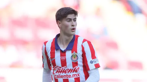 Chivas prefiere quedarse con Armando González.