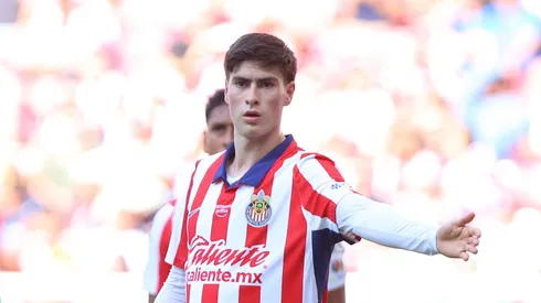 Armando González y Chivas deben entrenar este martes.