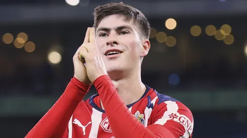 Armando González cerca de jugar en Grecia.