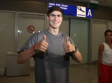 El cálido recibimiento que le dieron a Armando González en Grecia
