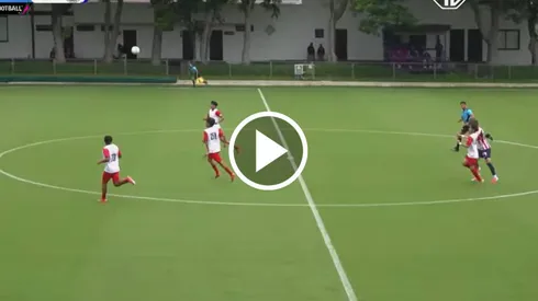 Golazo de Aarón Correa para Chivas Sub-19.