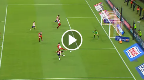 El golazo de Diego Campillo para anotar la manita contra Xolos