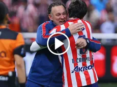 El desahogo de Milito con cada gol de Chivas ante Tijuana