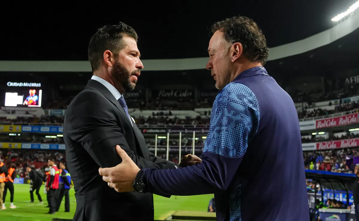Benjamín Mora ya le ganó a Chivas y reveló cómo lo hizo, Gabriel Milito toma nota para la revancha
