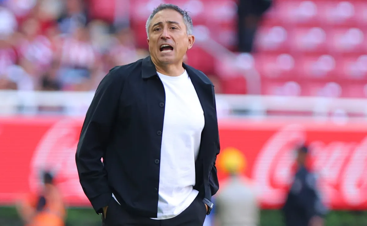 Mónica Arredondo, reportera de Chivas en Amazon Prime, expuso a Antonio Contreras por la derrota ante Pachuca