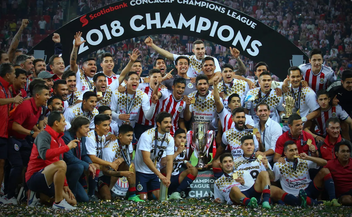Alan Pulido y Gael Sandoval, de campeones con Chivas a “cambiar” de deporte tras no encontrar nuevos equipos