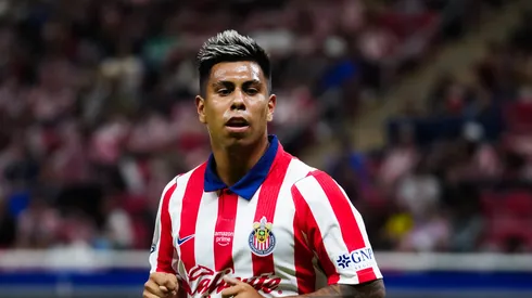 Efraín Álvarez quiere ser campeón con Chivas, pero no cierra la puerta a Europa.