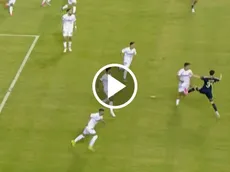 Armando González se luce con asistencia en la goleada del Olympiacos