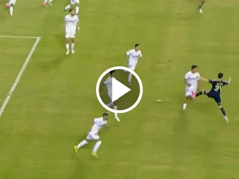 Armando González se luce con asistencia en la goleada del Olympiacos
