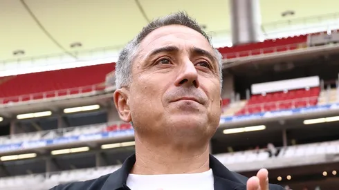 Antonio Contreras no soportó la presión tras la derrota de Chivas Femenil.