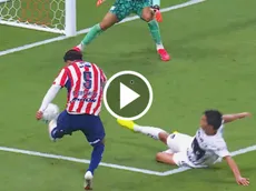 Cotorro reapareció con Chivas con golazo contra Pumas