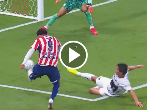Cotorro reapareció con Chivas con golazo contra Pumas