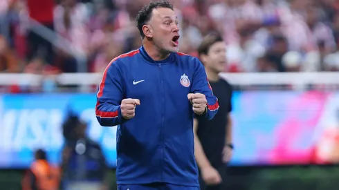 Milito habló de Chivas y la Selección Mexicana.