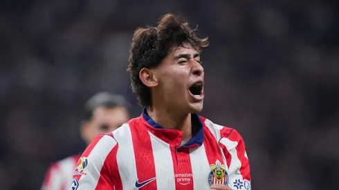 Sandoval se destacó ante Pumas.