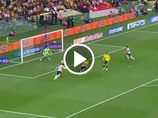 El golazo de cabeza del Cotorro González contra América