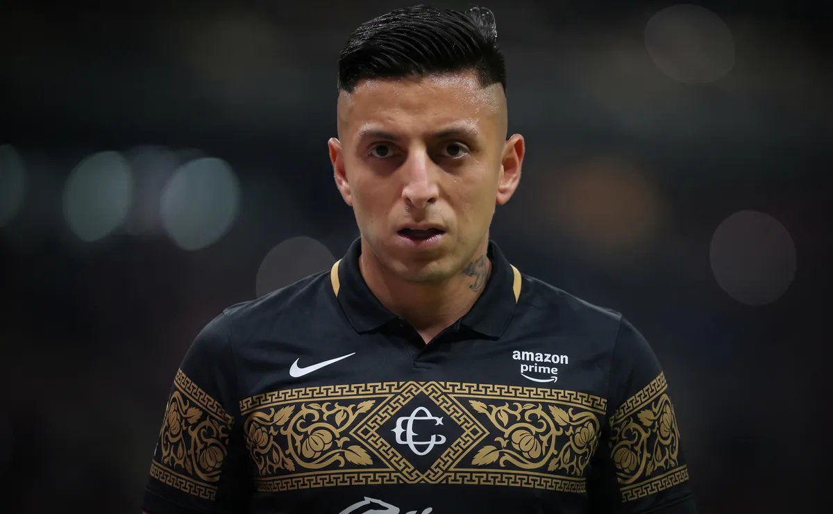 ¿Cuándo se anunciará y saldrá a la venta la tercera playera de Chivas con Nike en el Apertura 2026?