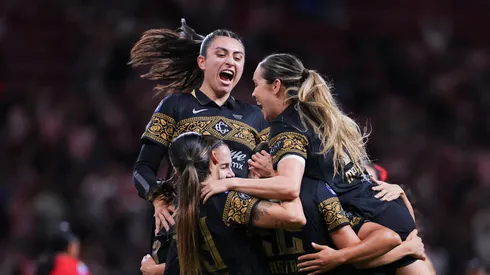 Chivas Femenil goleó a Necaxa 7-0.
