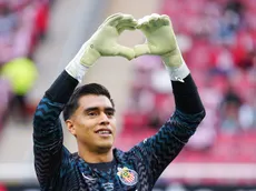 Raúl Rangel recibe reconocimiento de la Liga MX por su partidazo