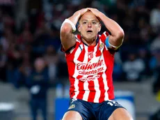 ¿Cambia de deporte? Chicharito alza la mano para ser piloto de Formula 1