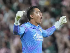 ¡Orgullo Chiva! Confirman a Raúl Rangel como el mejor portero mexicano