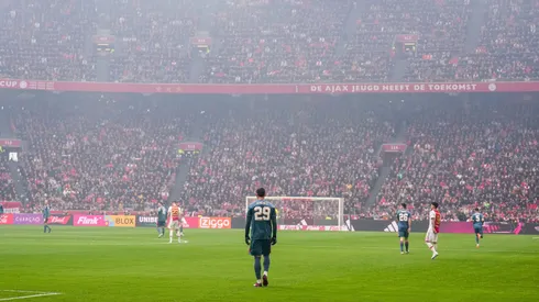 El delantero del Feyenoord se cotiza en alto en el mercado de pases