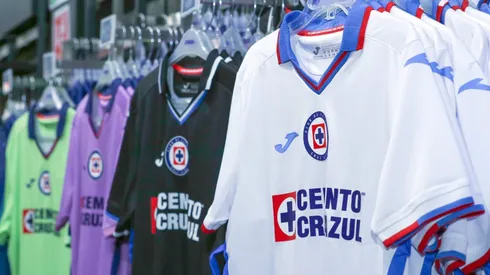 Cruz Azul sigue con descuentos en los productos Joma.