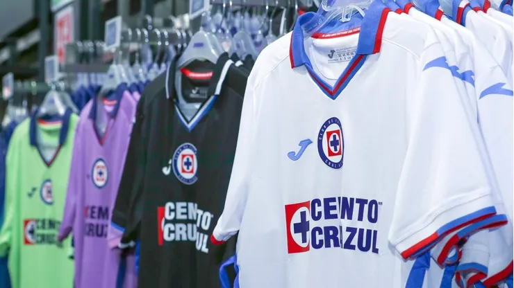 Cruz Azul sigue con descuentos en los productos Joma.