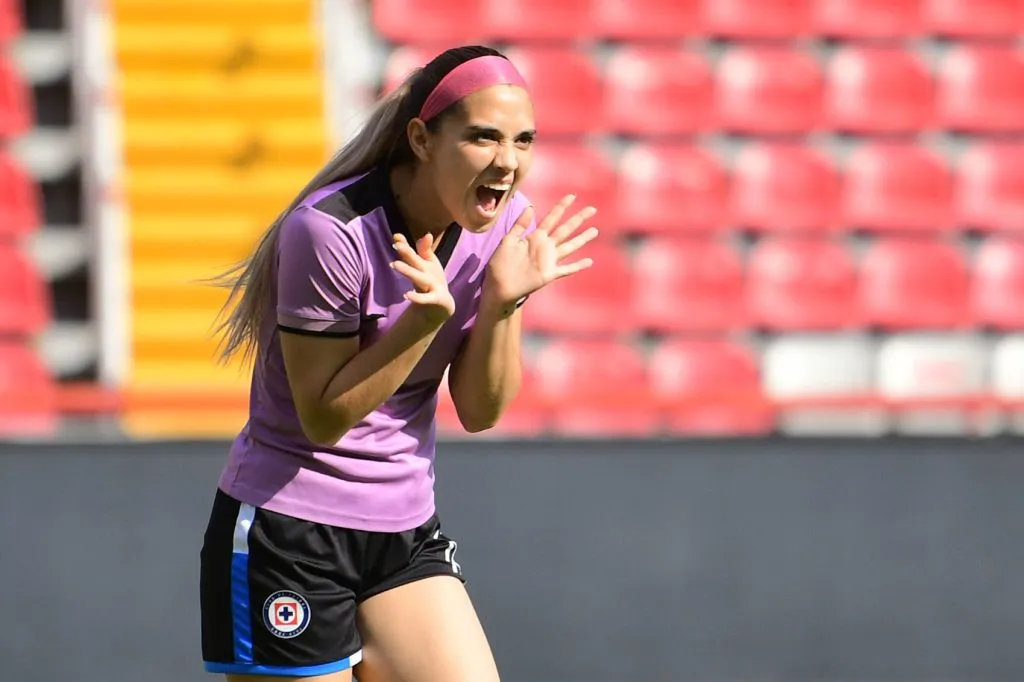 Nailea Vidrio con Cruz Azul (Imago7)