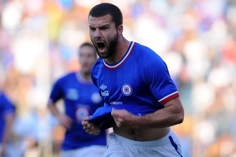 Tito Villa, un moderno artillero de La Máquina (Jam Media)