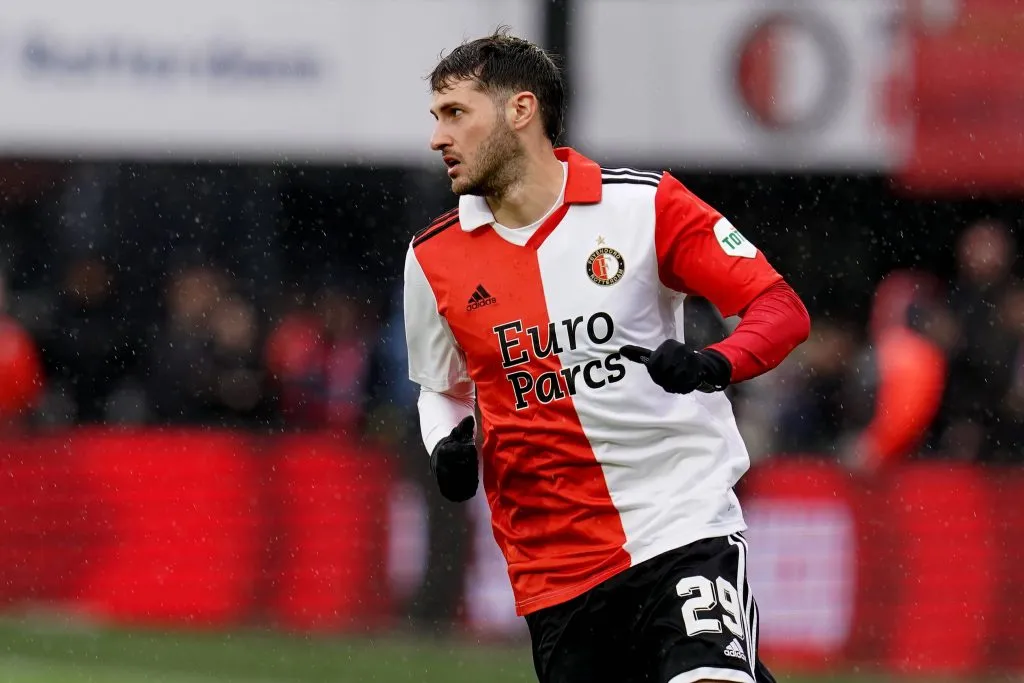 Santiago Giménez (Imago)