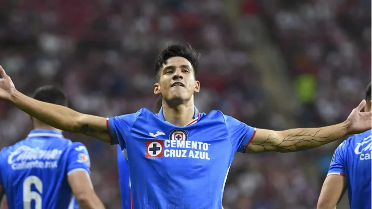 El delantero celebró su quinto gol del campeonato ante Chivas