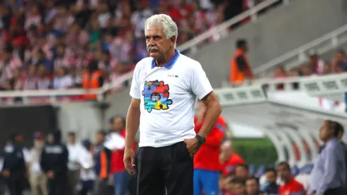 El entrenador durante el partido ante Chivas