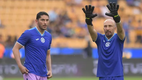 Curiosamente, Oscar Pérez y Jesús Corona ahora defienden la misma causa.