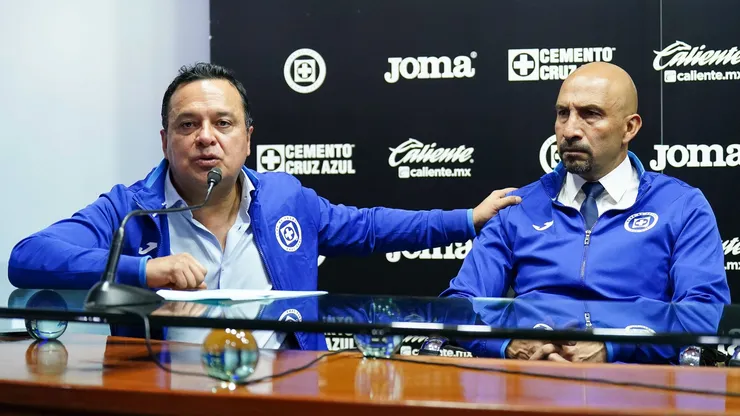 Esta noche Cruz Azul se medirá ante el América en el Estadio Azteca.