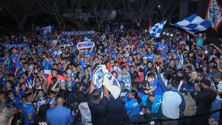 El equipo respondió a la significativa muestra de apoyo uniéndose a la fiesta.