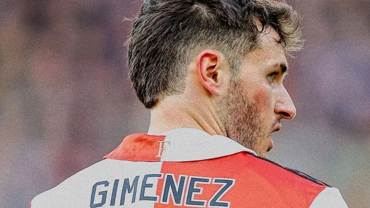 Santi Giménez registra 23 goles en la temporada con el Feyenoord.