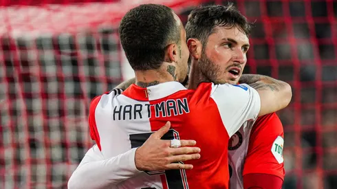 ¿Quién lo anotó? ¿Santiago Giménez o Quilindschy Hartman?