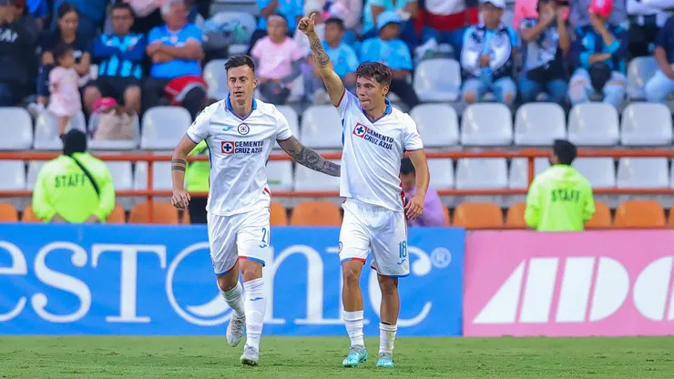 Cruz Azul mantiene viva la esperanza por calificar directo a la Liguilla.