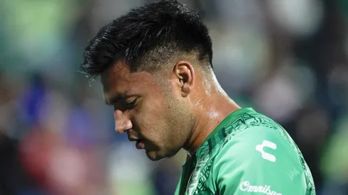TORREON, MEXICO - ENERO 8: Eduardo Daniel Aguirre del Santos despues de recibir tarjeta de expulsion durante el juego de cuartos de final del Torneo Clausura 2023 de la Liga BBVA MX en el Estadio Corona el 8 de Enero de 2023 en Torreon, Mexico. (Foto: Jos Alvarez/JAM MEDIA)