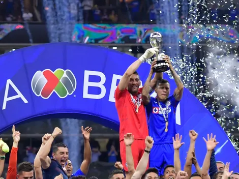 Imperdonable: Cruz Azul intenta "borrar" a Reynoso