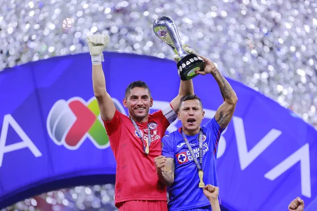 Julio César Domínguez fue uno de los últimos campeones en decir adiós. (Foto: JamMedia)