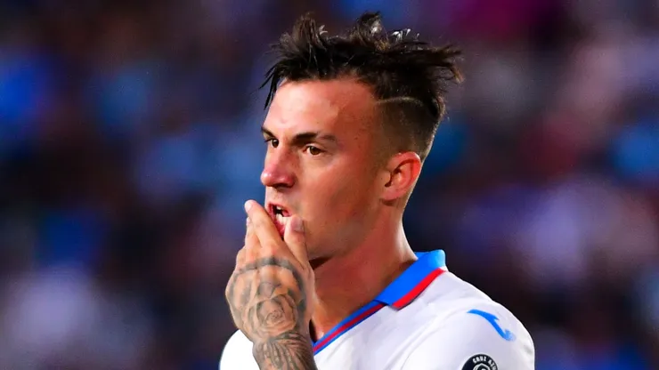 Augusto Lotti deberá luchar por ser el centro delantero titular de Cruz Azul.